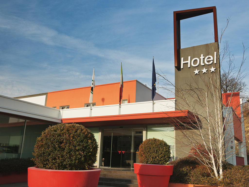 Hotel Cluentum Толентино Экстерьер фото